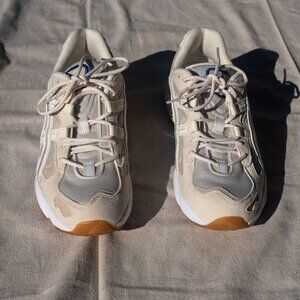 ASICS Gel-Kayano 5 series running shoes in color birch. US Men's size 9.5M.